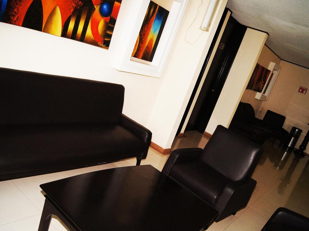 Hotel Mary Celaya  Bagian luar foto