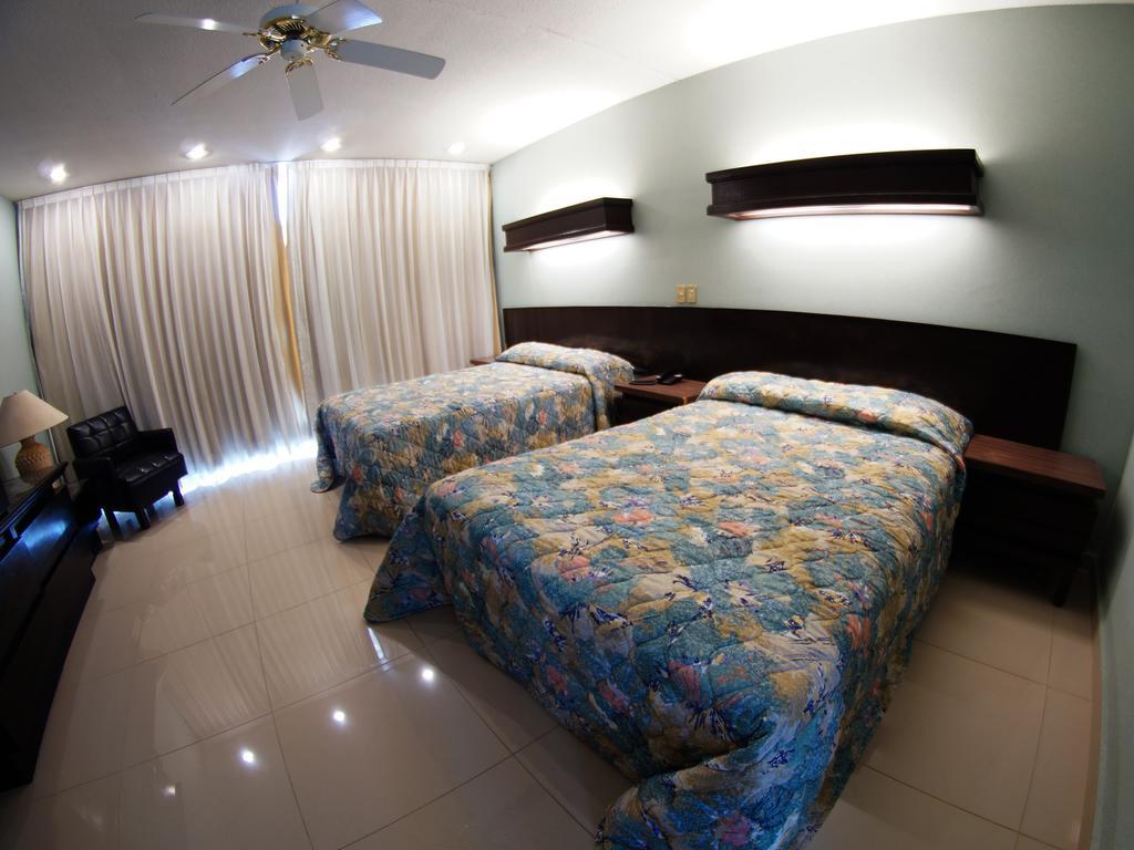 Hotel Mary Celaya  Bagian luar foto