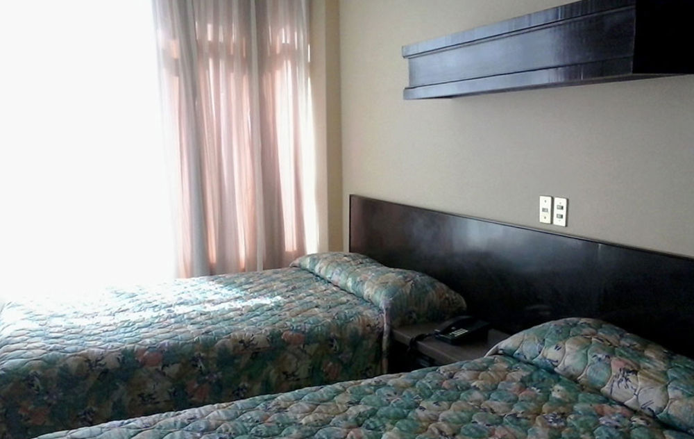Hotel Mary Celaya  Bagian luar foto