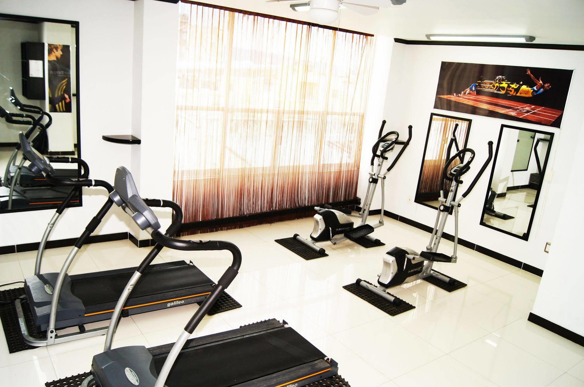 Hotel Mary Celaya  Bagian luar foto